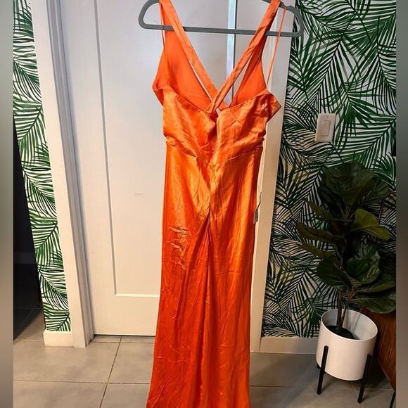 Bardot Ambroise One Shoulder Satin Dress in Burnt Orange NWT Large - Picture 5 of 12